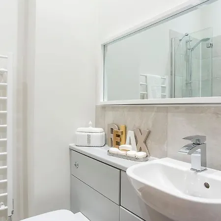 Saxon House Appartement *